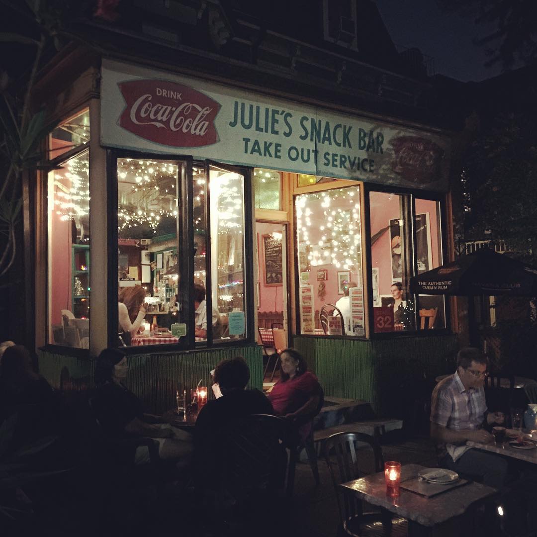 Lovely dinner al fresco. Thanks for the recommendation @robonto!