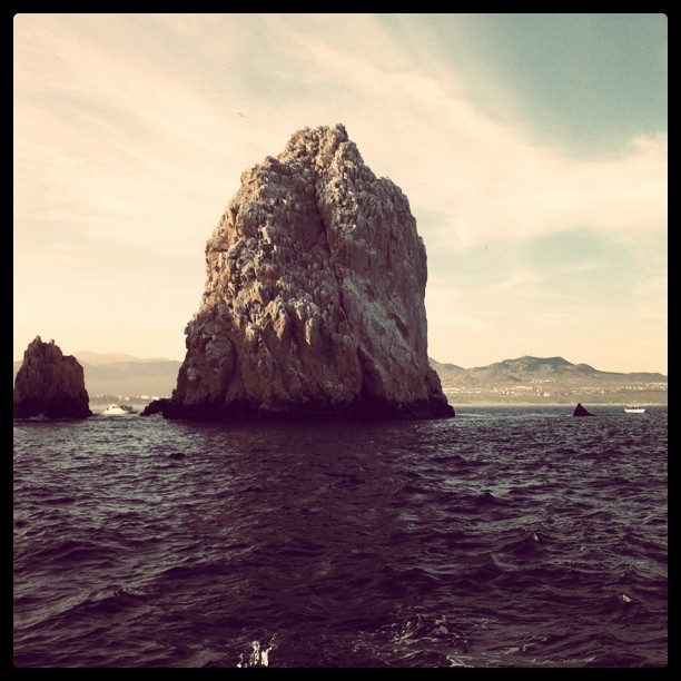 Part of the rock formation that makes Cabo famous