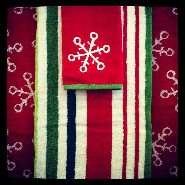 Holiday towels