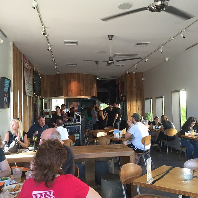Vegan restaurant in Phoenix for lunch.