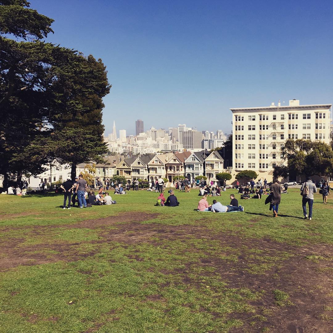 Look at all those tourists looking.