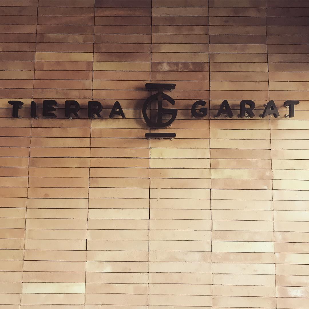 When in #CDMX, skip Starbucks and have your tea or coffee here, instead. / Cuando en #CDMX, no vayas a Starbucks y toma su té o café aquí.