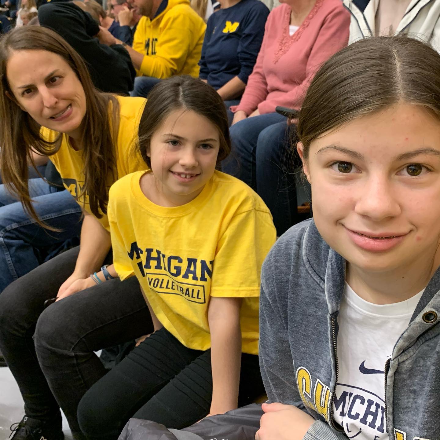 Go @umichvball and @je.fraisse!