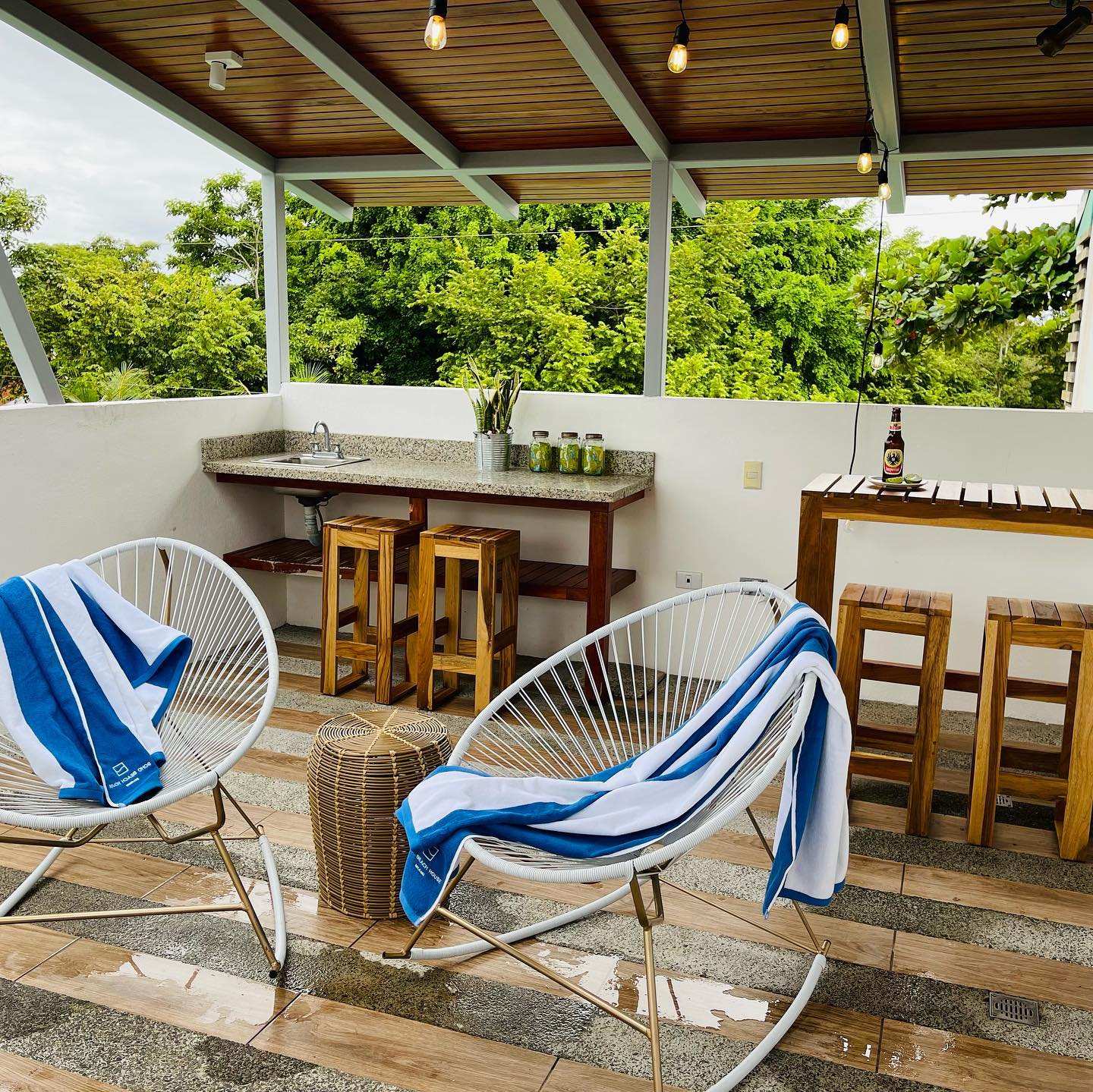 In January, my friend @purajadon and I were aimlessly wandering around Costa Rica. After making a random, and unexpected turn onto a stunning, remote beach, we saw a condo for sale. 

Two days later, 